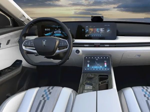  汽车车载显示玻璃盖板精雕机加工设备相关说明 